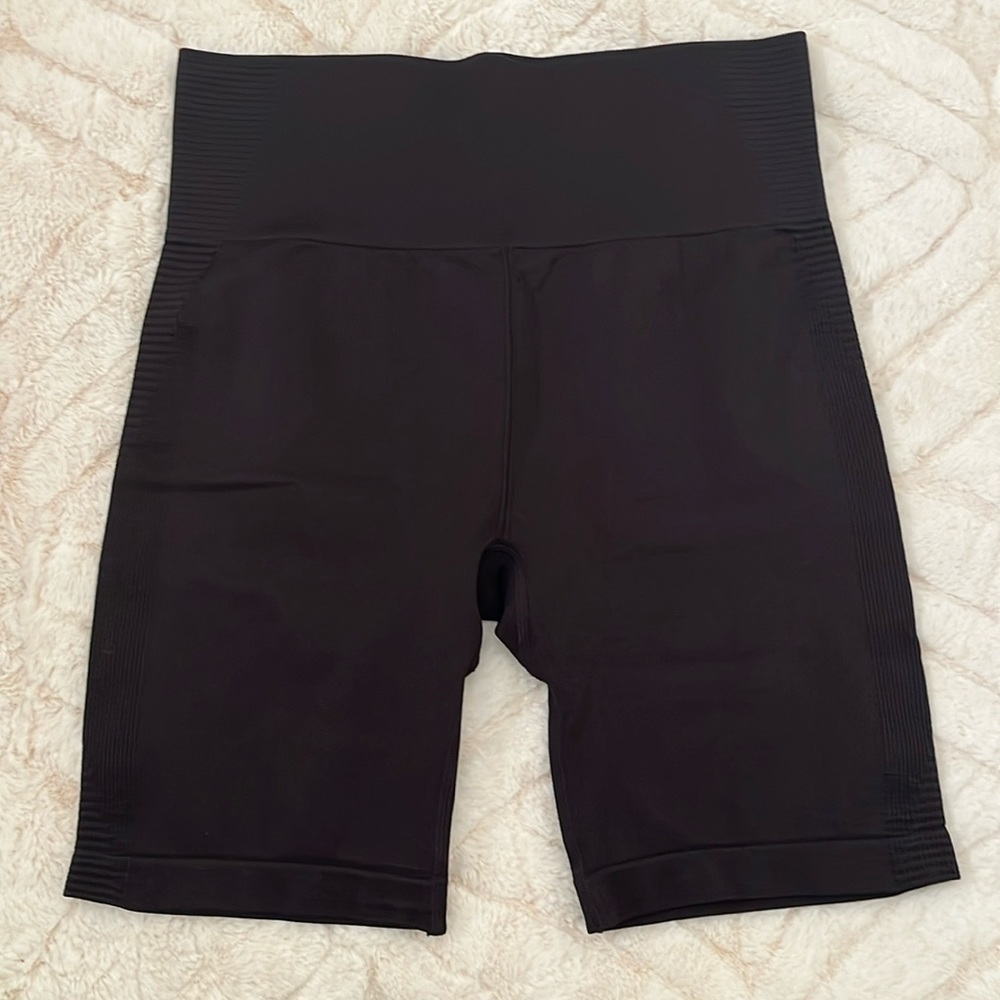 ATHLETIC SHORTS